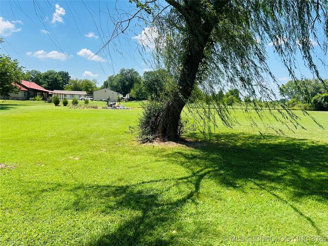 1231 S 61st Street W, Muskogee, OK 74401