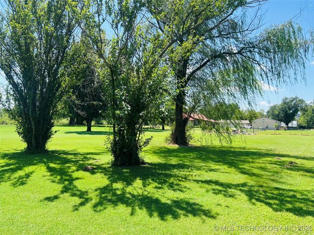 1231 S 61st Street W, Muskogee, OK 74401