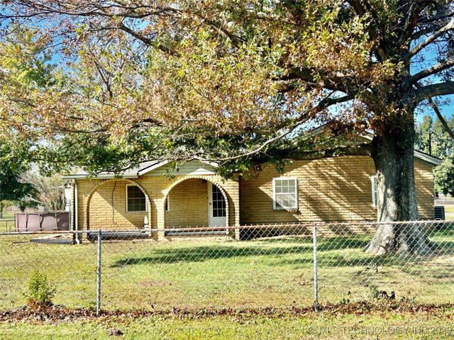 1231 S 61st Street W, Muskogee, OK 74401