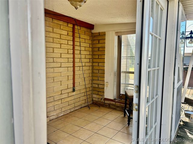 1231 S 61st Street W, Muskogee, OK 74401