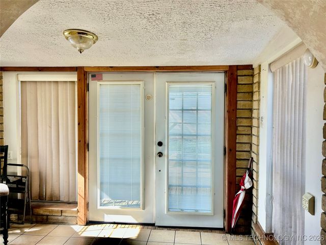 1231 S 61st Street W, Muskogee, OK 74401