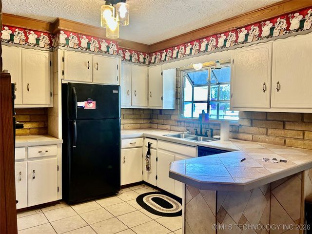 1231 S 61st Street W, Muskogee, OK 74401