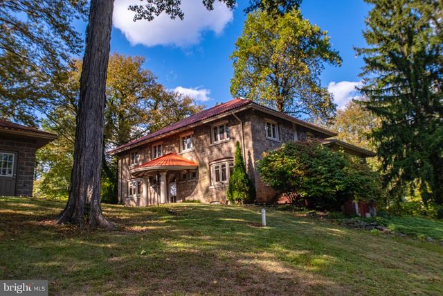 3405 CRESCENT RD, Altoona, PA 16602