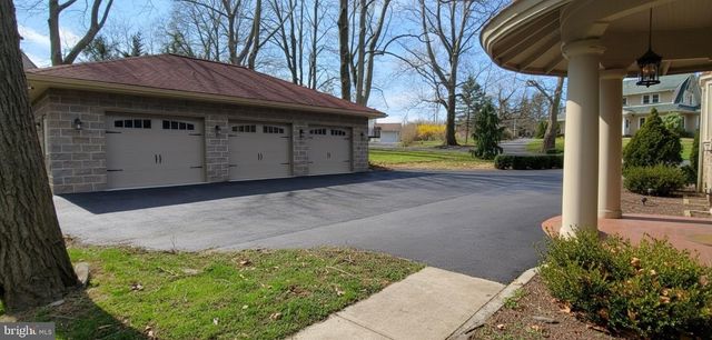 3405 CRESCENT RD, Altoona, PA 16602