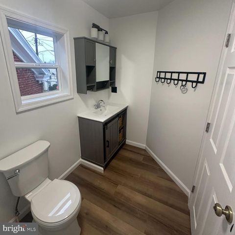 633 N QUEEN ST, Martinsburg, WV 25404