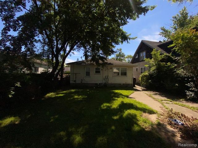 17151 Fenmore Street, Detroit, MI 48235
