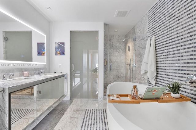 788 NE 23rd St 2001, Miami, FL 33137