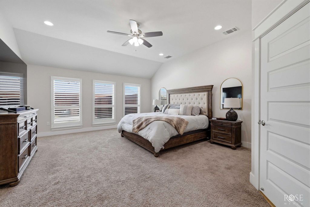 Image 17 of property listing at 4721 Karsten Creek Drive, San Angelo, TX 76904