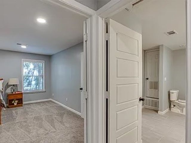 5709 Walraven Circle, Fort Worth, TX 76133