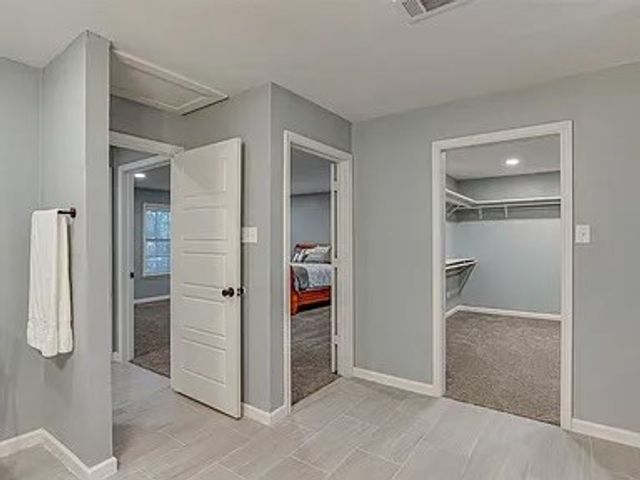 5709 Walraven Circle, Fort Worth, TX 76133