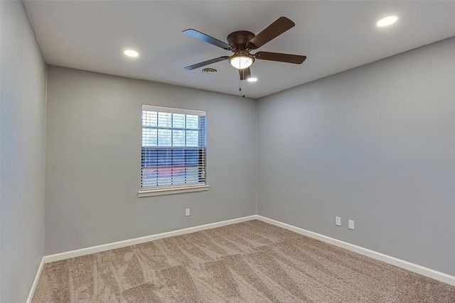 5709 Walraven Circle, Fort Worth, TX 76133