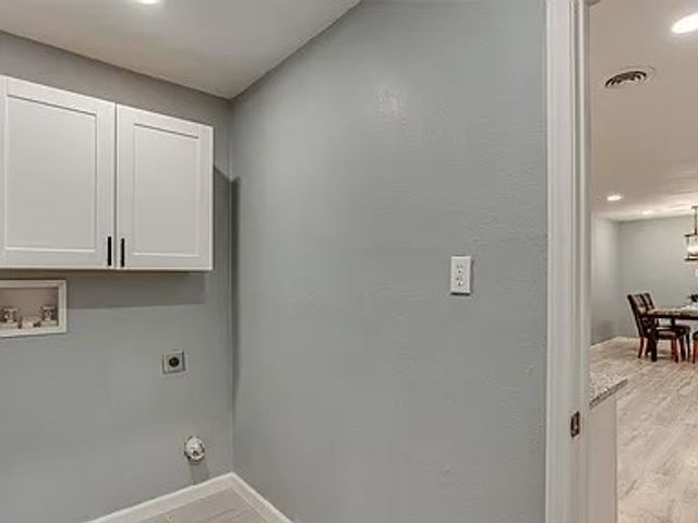 5709 Walraven Circle, Fort Worth, TX 76133