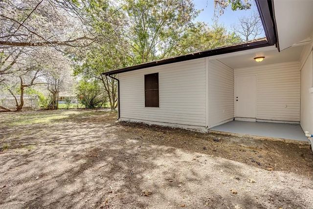 5709 Walraven Circle, Fort Worth, TX 76133