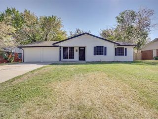5709 Walraven Circle, Fort Worth, TX 76133