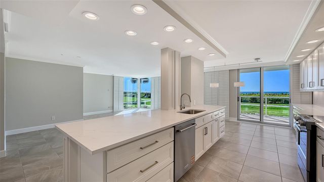 2425 GULF OF MEXICO DRIVE 1B, Longboat Key, FL 34228
