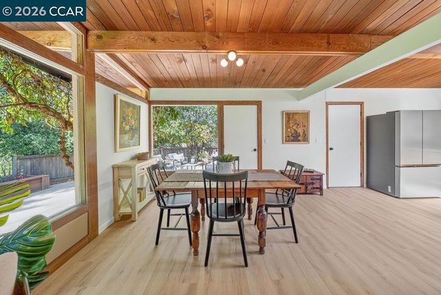 266 Orchard Rd, Orinda, CA 94563