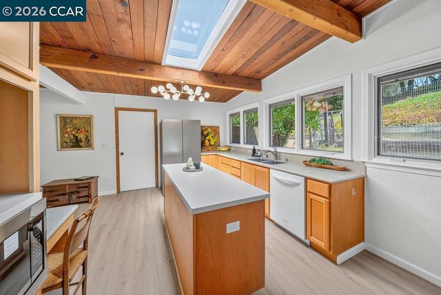 266 Orchard Rd, Orinda, CA 94563