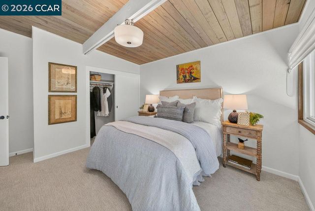 266 Orchard Rd, Orinda, CA 94563