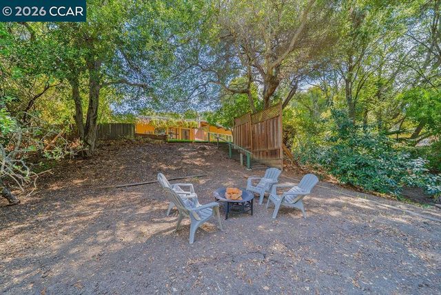 266 Orchard Rd, Orinda, CA 94563