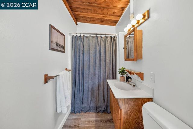 266 Orchard Rd, Orinda, CA 94563