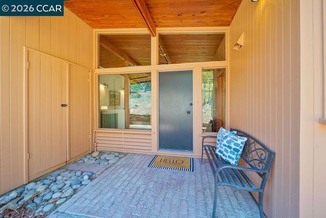 266 Orchard Rd, Orinda, CA 94563