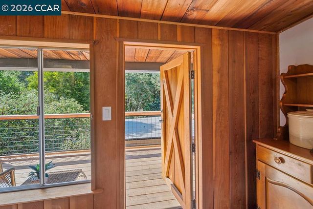 266 Orchard Rd, Orinda, CA 94563