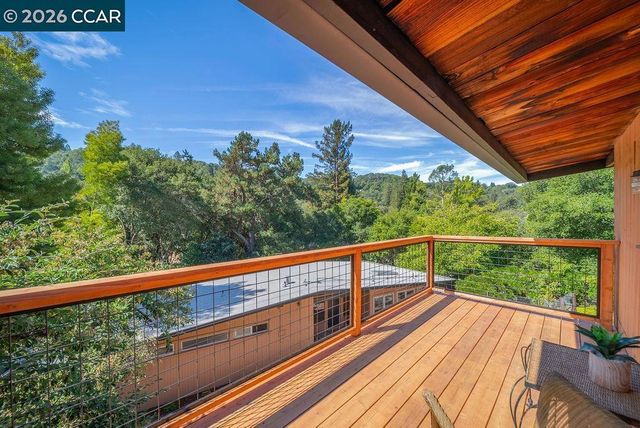 266 Orchard Rd, Orinda, CA 94563
