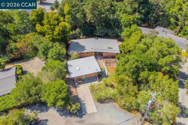 266 Orchard Rd, Orinda, CA 94563