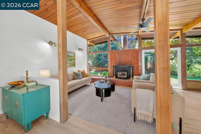 266 Orchard Rd, Orinda, CA 94563