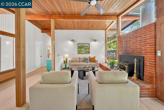 266 Orchard Rd, Orinda, CA 94563