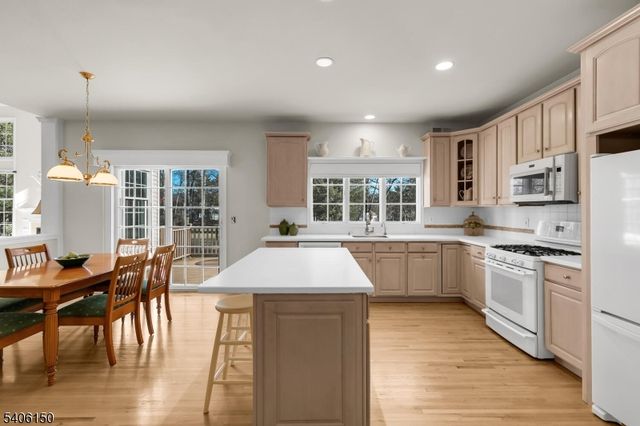 842 Madison Ave, Bridgewater Twp., NJ 08807