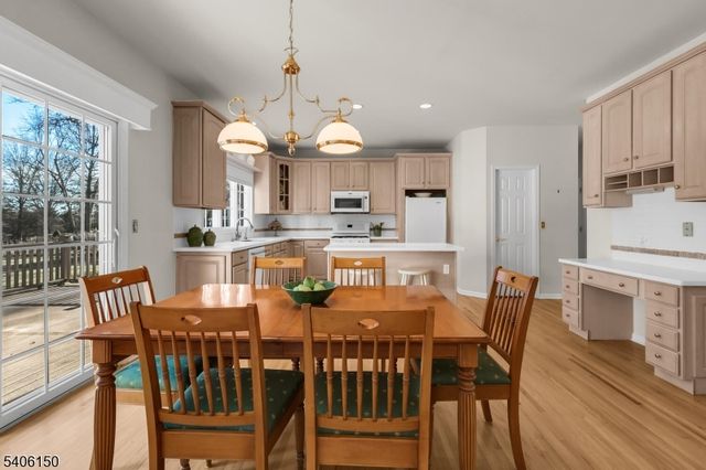 842 Madison Ave, Bridgewater Twp., NJ 08807