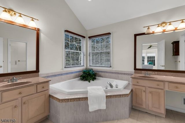 842 Madison Ave, Bridgewater Twp., NJ 08807