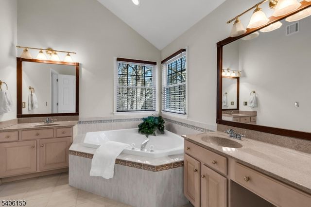 842 Madison Ave, Bridgewater Twp., NJ 08807