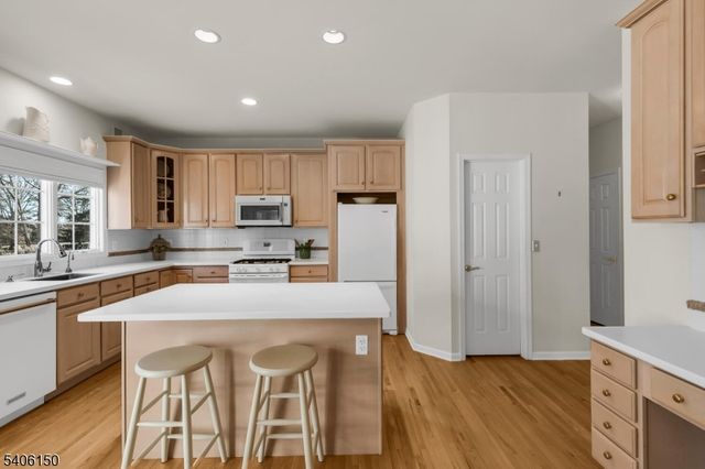 842 Madison Ave, Bridgewater Twp., NJ 08807