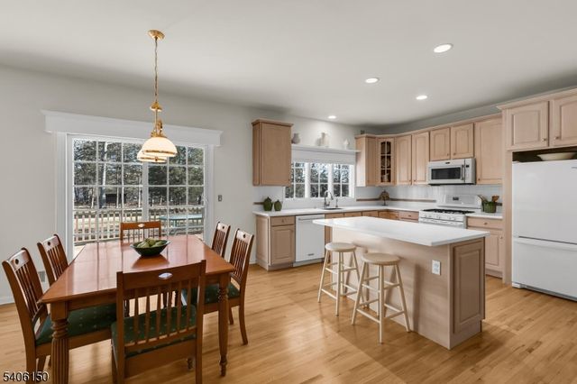 842 Madison Ave, Bridgewater Twp., NJ 08807