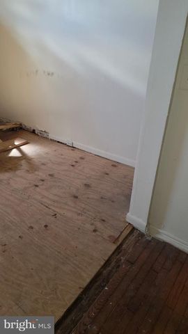 1230 S CAREY ST, Baltimore, MD 21230