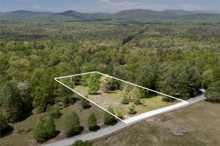 003 Lenore B Lane, Mountain Rest, SC 29664