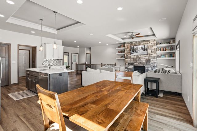 2089 67th Avenue S, Fargo, ND 58104