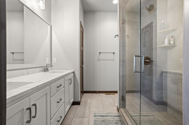 2089 67th Avenue S, Fargo, ND 58104