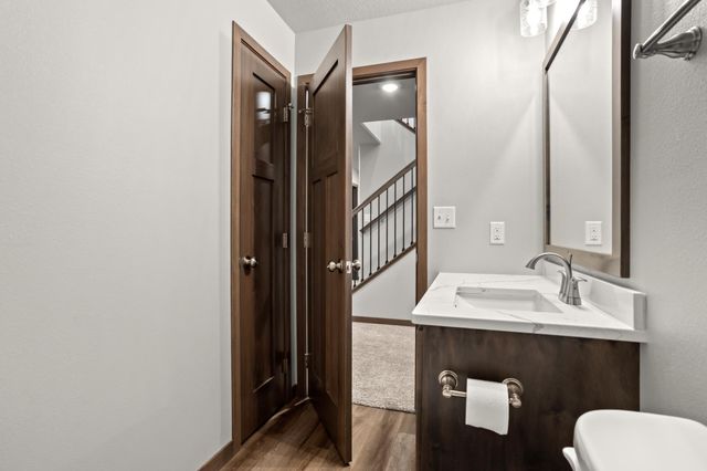 2089 67th Avenue S, Fargo, ND 58104