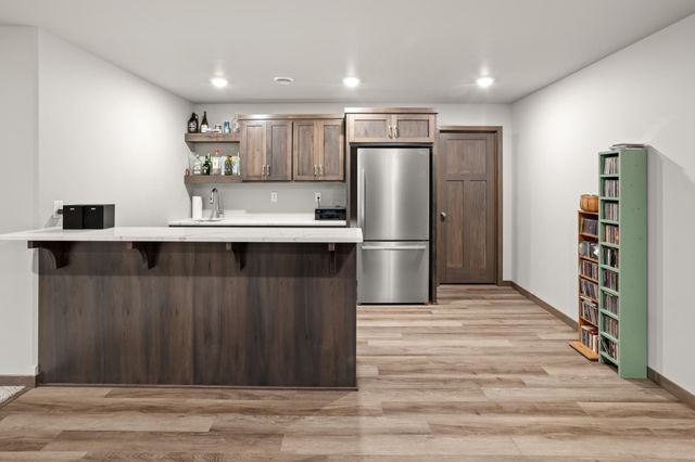 2089 67th Avenue S, Fargo, ND 58104