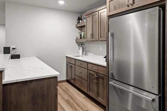 2089 67th Avenue S, Fargo, ND 58104