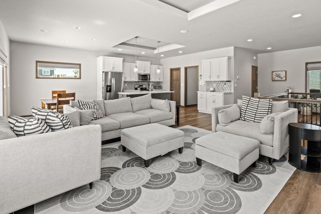 2089 67th Avenue S, Fargo, ND 58104