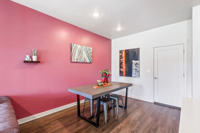 2523 NE Purcell Boulevard, Bend, OR 97701