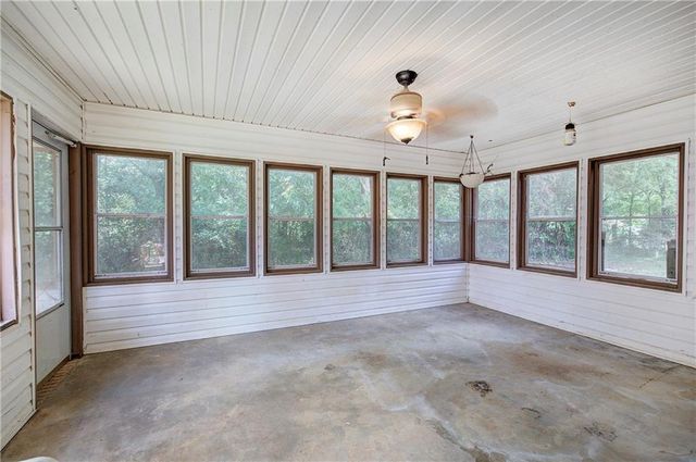 26 Farmer Road NW, Cartersville, GA 30120