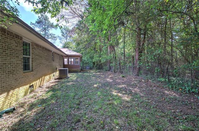 26 Farmer Road NW, Cartersville, GA 30120
