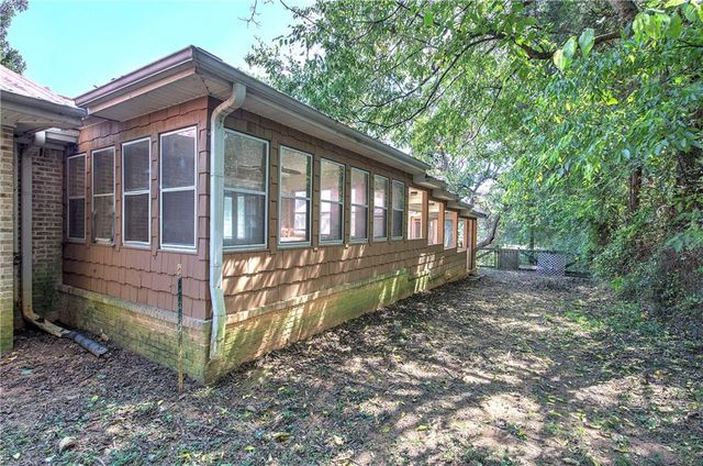 26 Farmer Road NW, Cartersville, GA 30120