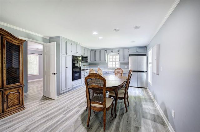 26 Farmer Road NW, Cartersville, GA 30120