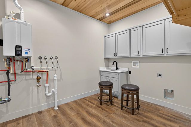 560 Horatio Drive, Blue Ridge, GA 30513